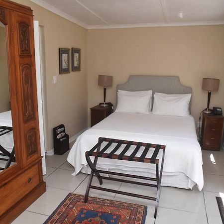 Medindi Manor Hotel Cape Town Exterior photo