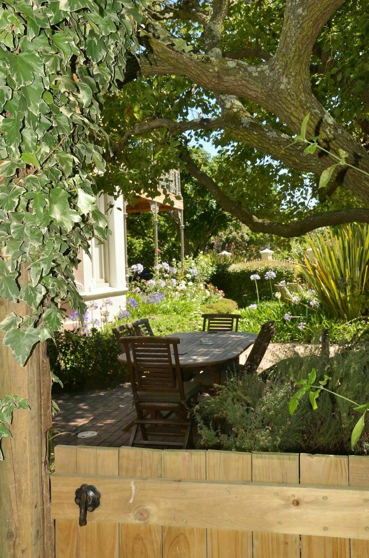 Medindi Manor Hotel Cape Town Exterior photo