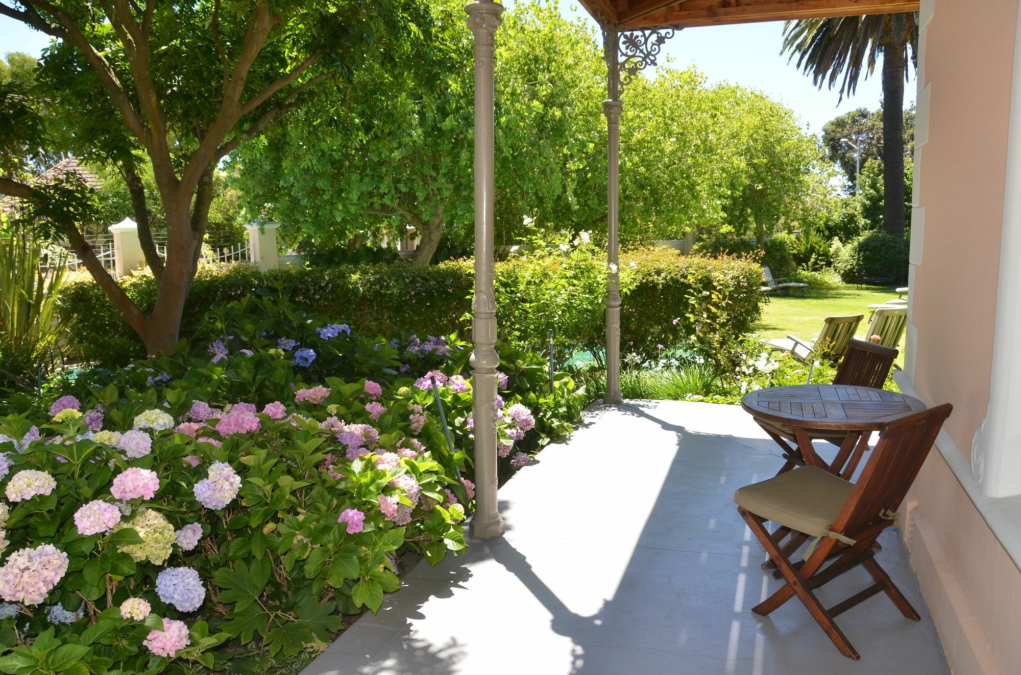 Medindi Manor Hotel Cape Town Exterior photo